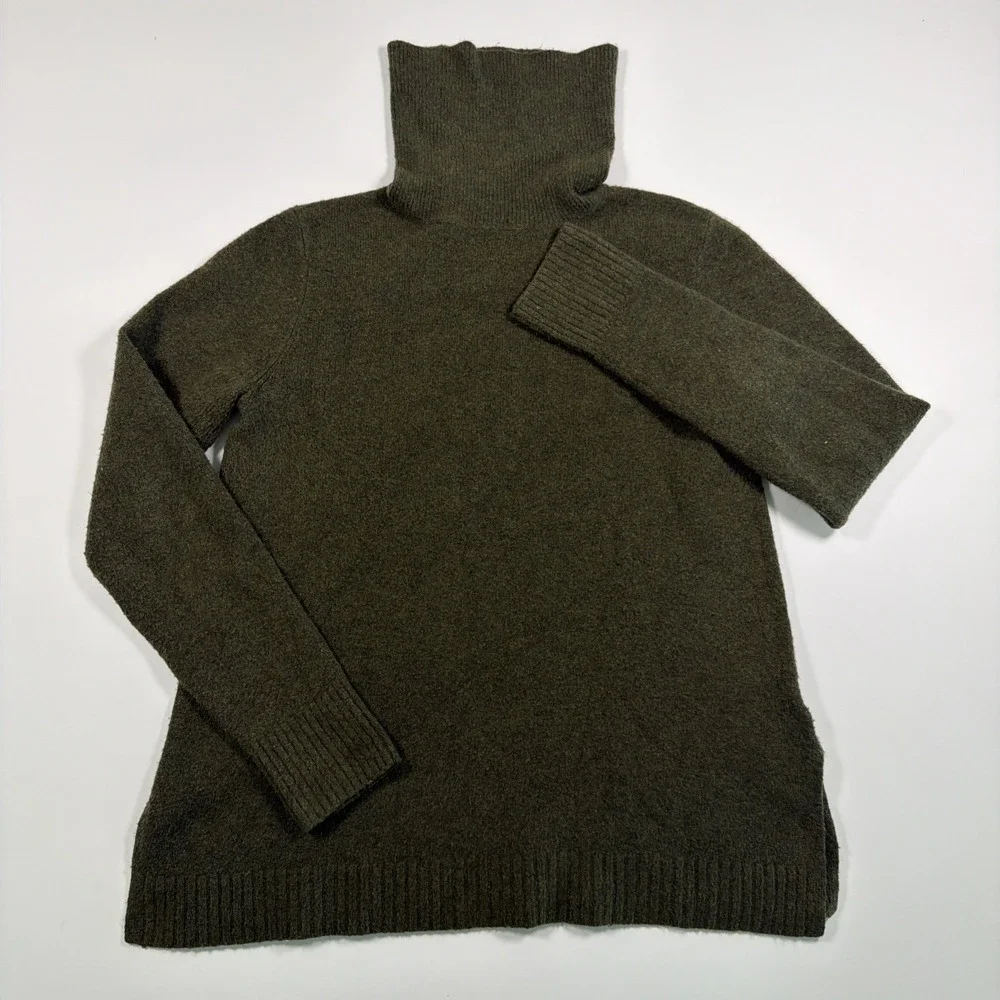 J. Crew Extra Soft Turtleneck Sweater Pullover Loden Green Size Medium